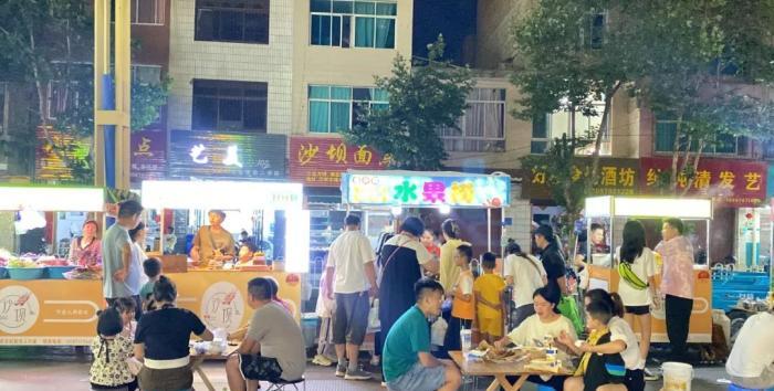 沙壩夜市烟火气息